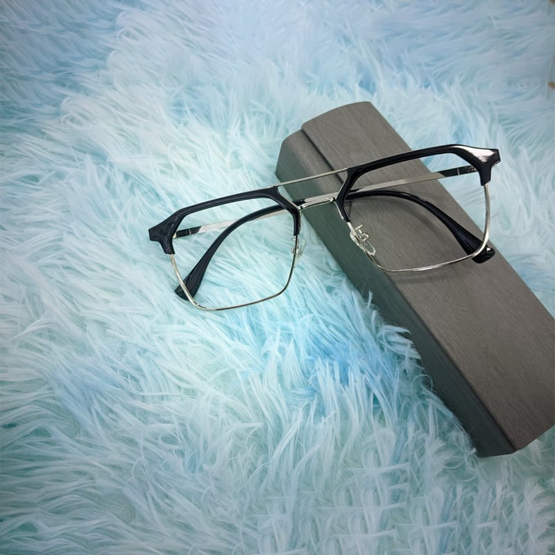 Picture of New Fashionable Metal Body Anti-reflective White Glasses for Men Indian Frame( Silver )
