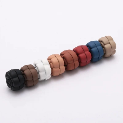 Picture of Matte Metal Pin Magnet Non-slip Muslim Women Magnetic Hijab Scarf Pins Islamic Pins Safety Headscarf Brooches Accessories-Flower shape
