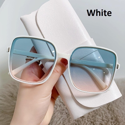 Picture of Stylish Fashionable Square Sunglasses For Women - Sunglasses For Women