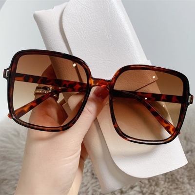 Picture of Multiplex Beautiful Stylish modern Sunglasses for Women Leopard/Taiger Color- Leopard (Taiger)