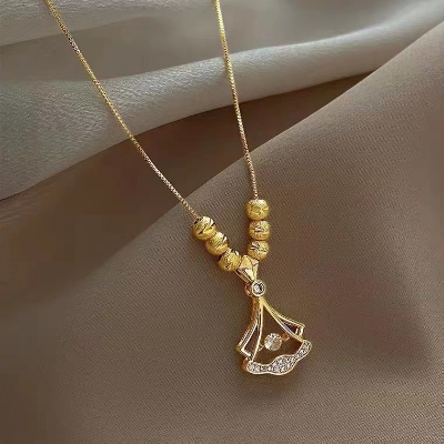 Picture of High Quality Ball & Ginkgo Leaf pendant Shape Comb Necklace for Women and Girls, Gold Plated Titanium Chain ( Gold )
