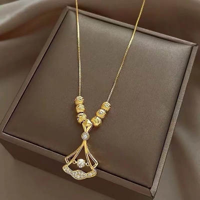 Picture of High Quality Ball & Ginkgo Leaf pendant Shape Comb Necklace for Women and Girls, Gold Plated Titanium Chain ( Gold )