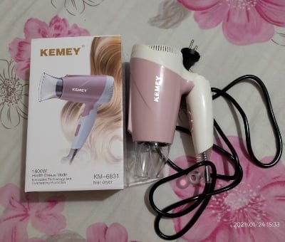 Picture of Kemei KM-6831/KM-6832/KM-6833/KM-3365 Mini Low Noise Foldable Electric Hair Dryer Styling Tools Home Hair Dryer For Girl.