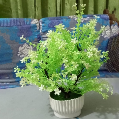 Picture of Artificial Plastic Plant Tree -
