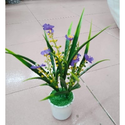 Picture of Atificial plastic plant - Flower