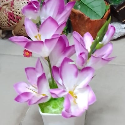 Picture of Atificial plastic plant - Flower