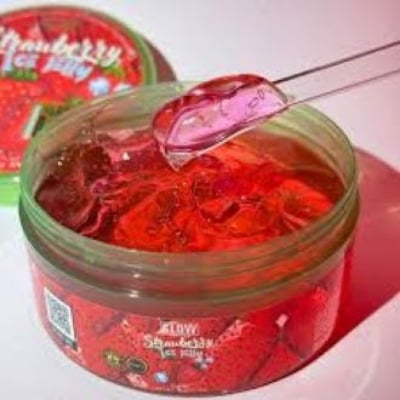 Picture of GLOW INDUSTRY STRAWBERRY SOOTHING GEL(300ML) MADE IN THAILAND