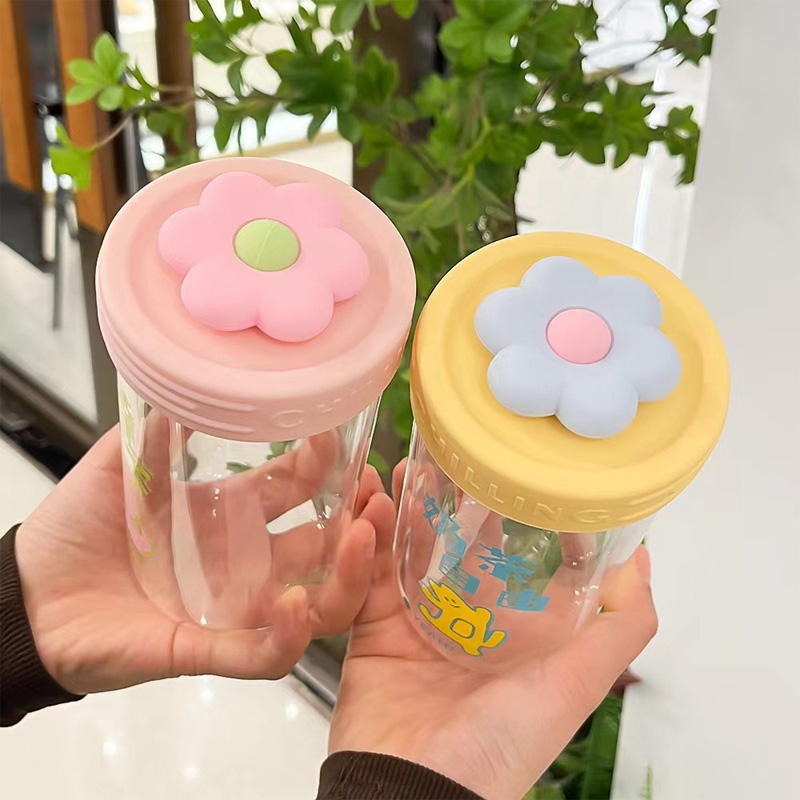 Picture of New 550ml Small flower straw cap layer borosilicate glass cup cartoon water cup straw cold drink cola beverage cup milk tea milk single layer cup with lid and straw(yellow 550ml)