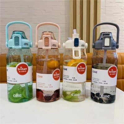 Picture of New 2000ml Large Capacity Water bottle Girls High-value tritan Straw Cup Portable Summer Plastic Sports Water Bottle(Multicolor 1 pcs)