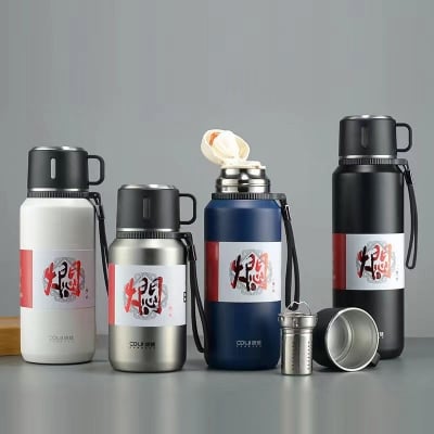 Picture of 316 stainless steel hot and cold water pot large-capacity portable high-grade large water/tea/coffee bottle 700ml(700ml random colour)