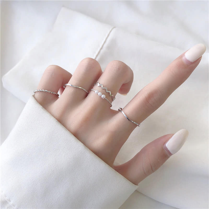 Picture of Women's Golden Rings Set Multiple Bands Stackable Wedding Band Ring Jewelry Set Gold Color