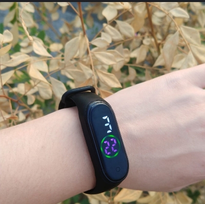 Picture of Silicon screen touch waterproof led watch