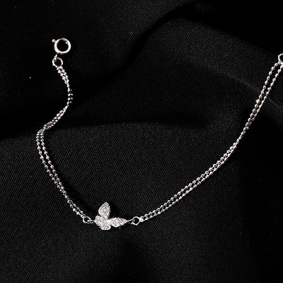 Picture of bracelet design for girl in silver