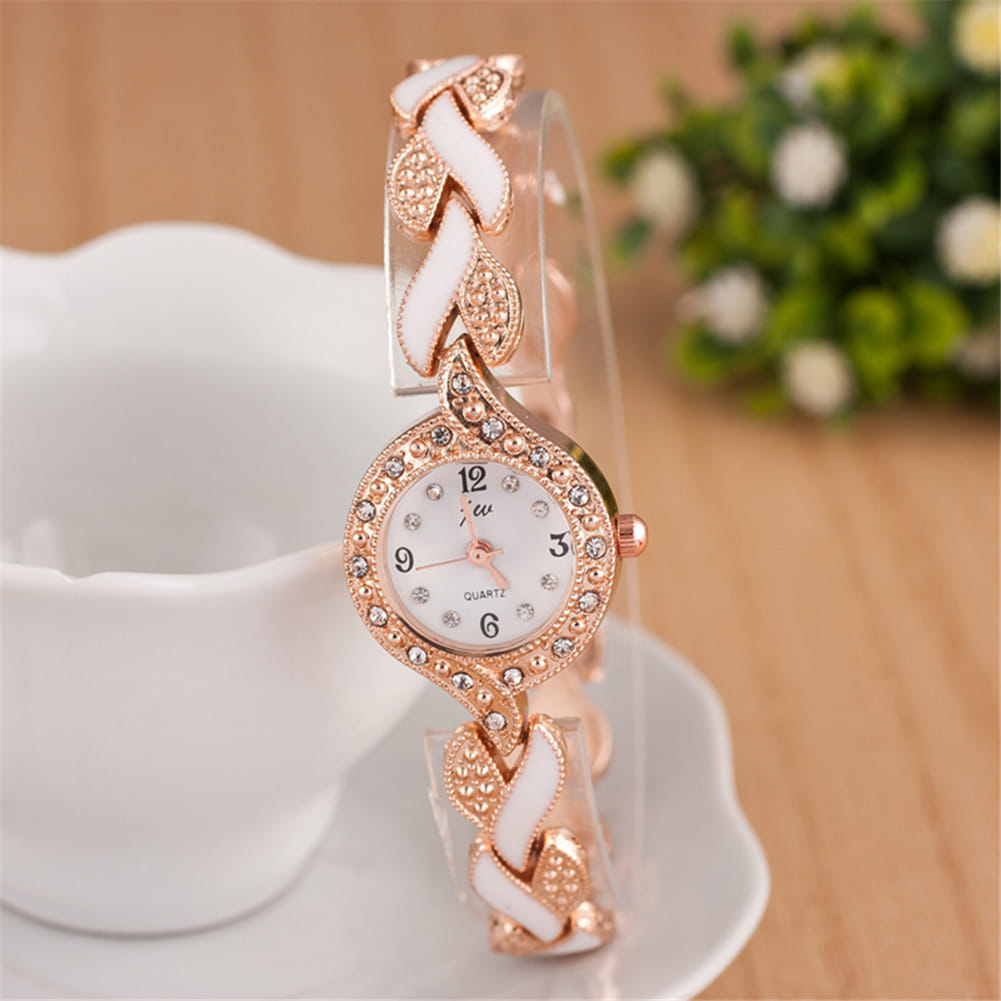 Picture of Highly Sustainable - Rose Gold Tone Analog Watch Quartz Bracelets Watchs For Women - Durabilty Assured - Understated Sophistication