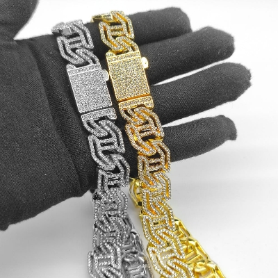 Picture of Trendsetter -Upscale Living -New style Men Cuban Link Chain Bracelet Shiny Rhinestone Inlaid Bangle Jewelry- Inventive Choice