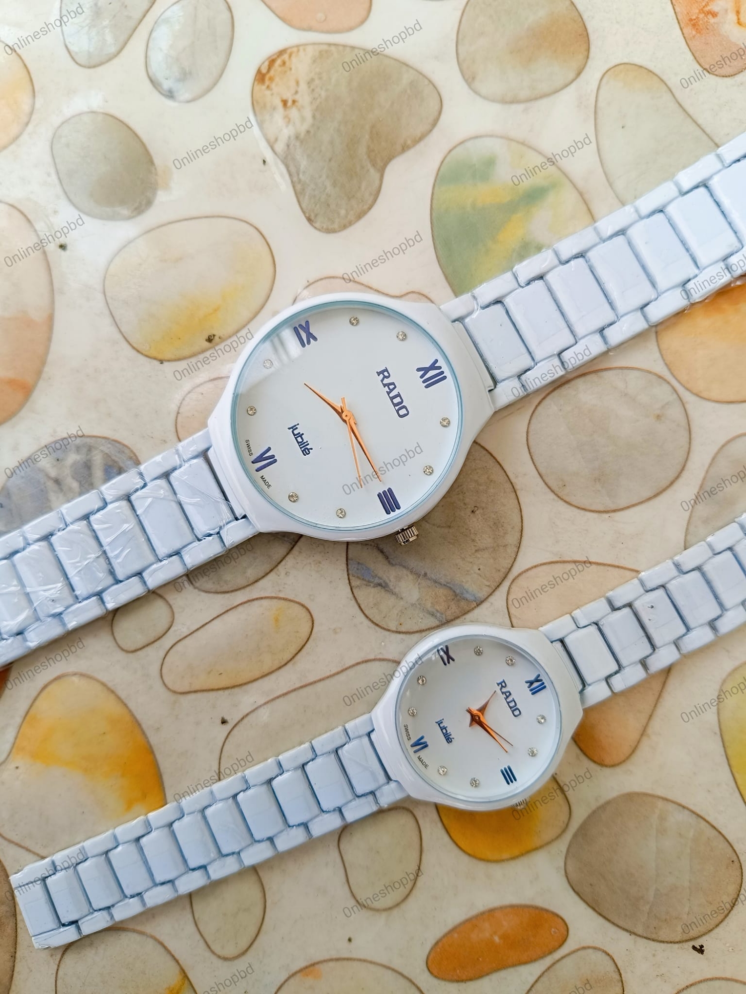 Picture of White Stainless Steel Quartz Watch for Couple