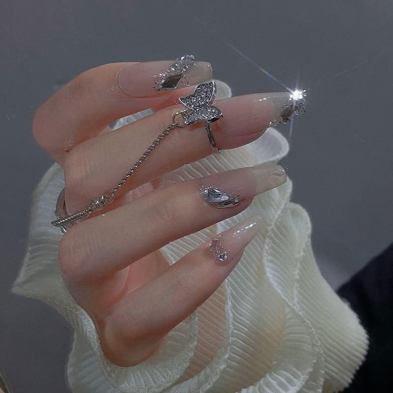 Picture of Butterfly Rings for Women Crystal Rhinestones Finger Ring for Girls with Chain Tassel Finger Tip Rings