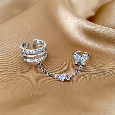 Picture of Butterfly Rings for Women Bling Crystal Rhinestones Finger Ring for Girls with Chain Tassel Finger Tip Rings