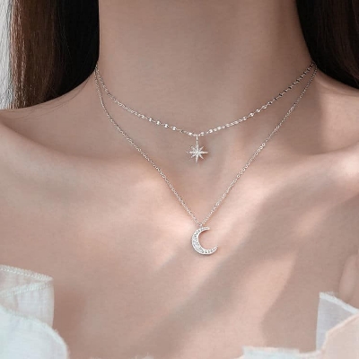 Picture of Crystal Butterfly Necklace Female Star DesignChain Girl Gift Exquisite Accessories  For Women