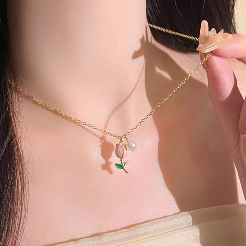 Picture of Elegant  Korean Cute Tulip Flower Shaped Pendant Peach Pearl Flower Chain ,Fashionable Jewelry  Chain For Girls