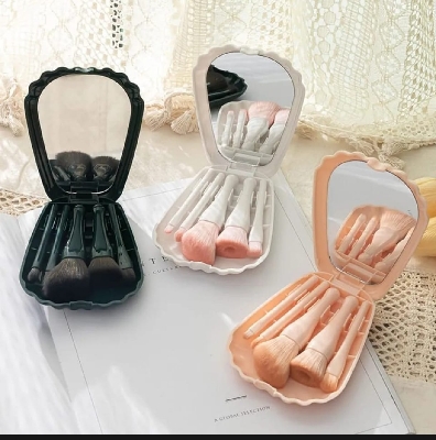 Picture of Makeup Brush Set With Mirror, Portable Home/Travel Use, Eye Shadow, Highlighter, Foundation