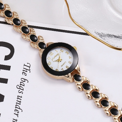 Picture of Luxury Fashion Stainless Steel Imported Wuartz Movement Ladies Wristwatch For Women