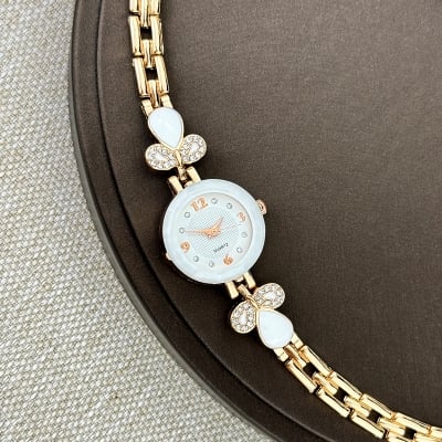 Picture of Ladies Wrist Watch New for Girls