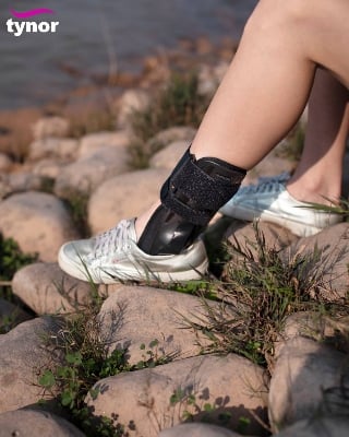 Picture of Ankle Splint | Post-Operative & Cast Rehabilitation | Tynor - Black