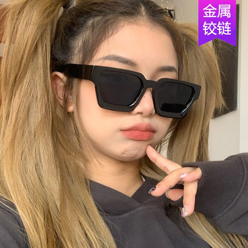 Picture of Stylish Sunglasses for Women Black