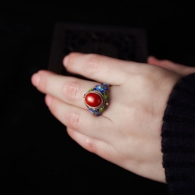 Picture of Antique Chinese Retro Craft Made Tibetan Inlaid Rubine Woman Rings Mom Gift