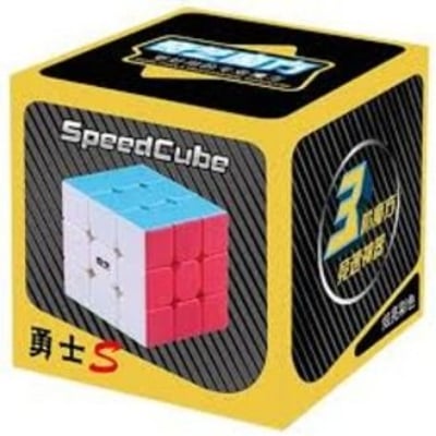 Picture of Premium pyramid and regular 3/3 Rubics cube Multicolor