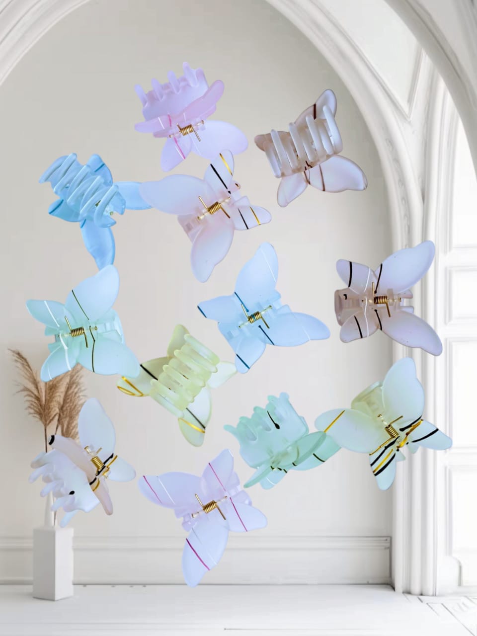 Picture of Stylish 2 pcs Hair ClipHair or Accessories For Girls - Multicolor