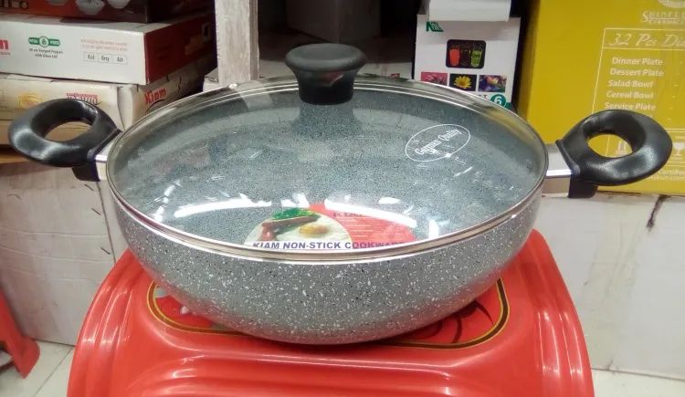 Picture of Kiam Marble Coated Karai With Glass Lid 26cm (Black)