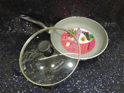 Picture of Kiam Non Stick Fry Pan With Glass Lid 28Cm (Black)