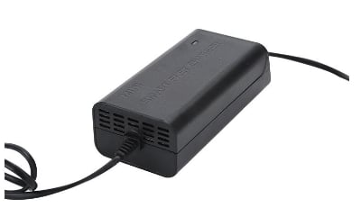 Picture of Battery Charger Full Auto & Digital 5Ah,Car Battery Charger And Cycle Battery Charger,12 Volt 5Ah Full Auto And Digital - Battery - Rechargeable Battery Black