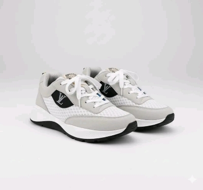 Picture of Hot Collection Stylish and Fashionable Low Top Summer and Winter Exclusive Converse Sneakers for Men - Comfortable and Suitable for All Seasons