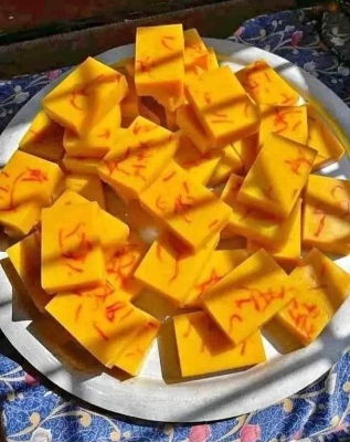 Picture of Saffron Handmade Soap-Regular (Unpacked/Raw/hand cut)