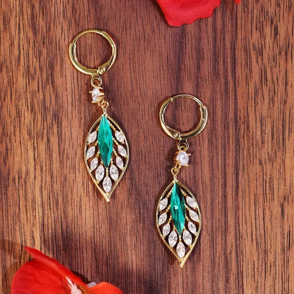 Picture of Jewelry Accessories Crystal Leaf Tassel Drop Earrings New Wedding Jewelry Exquisite Leaf Pendant Earrings Jewelry Gift Women Girls Dangle Earrings