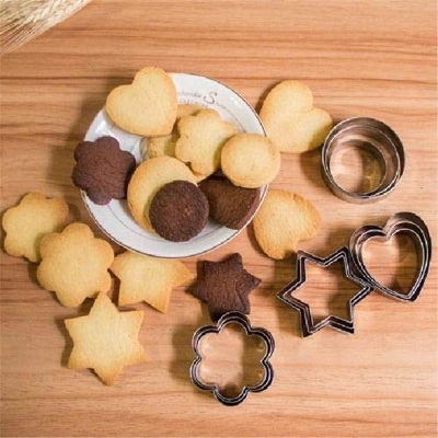 Picture of 12 Piece Set Stainless Steel Pastry Cookie Biscuit Cutter Cake Muffin Decor Mold Multi functional Tool - Silver