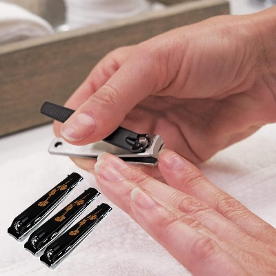 Picture of Professional Stainless Steel Fingernail & Toenail Clipper with Pouch - Multicolor