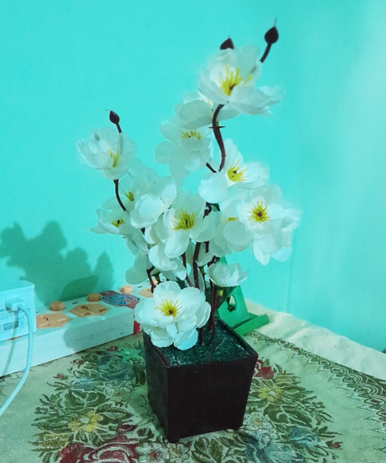 Picture of Artificial Flower Vase For Home & Office Decoration - Multicolor
