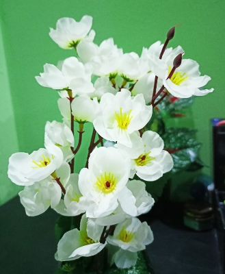 Picture of Artificial Flower Vase For Home & Office Decoration - Multicolor