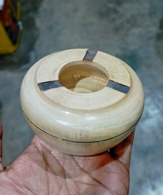 Picture of Round Wooden Premium Decorative Ashtray Ash Holder - Wooden