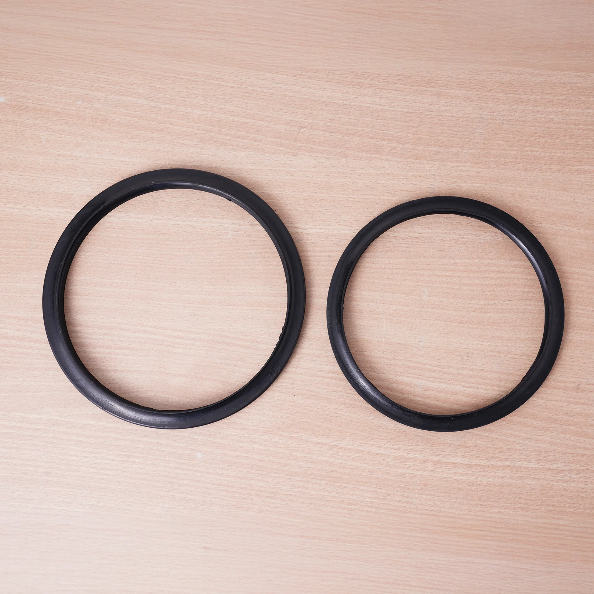 Picture of 5 To 6 Liter For Replacement Pressure Cooker Gaskets Rubber Outer Lid ( Madani Store )