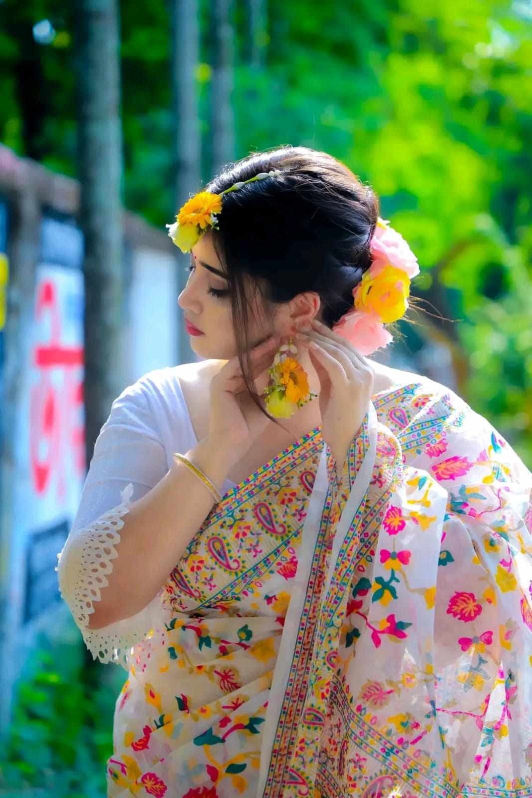 Picture of Screen Print Saree New Collection White Color Fashionable Stylish and Comfortable, Half Silk Sharee For Women - White