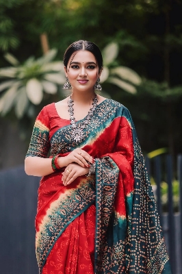 Picture of Exclusive Design Maroon Color Soft silk tydy Print Saree With Matching Blouse pis for women - Maroon