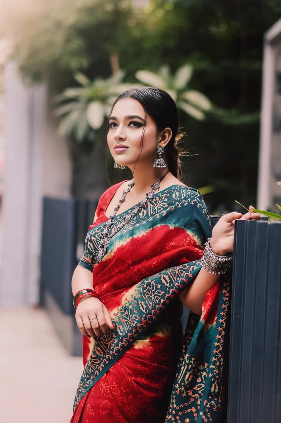 Picture of Exclusive Design Maroon Color Soft silk tydy Print Saree With Matching Blouse pis for women - Maroon