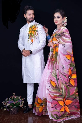 Picture of White Hand Print Half Silk Saree and Dupaiyan Panjabi couple Dress for Men and women