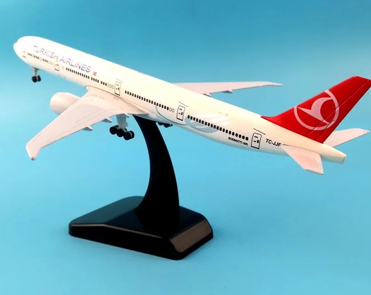 Picture of 20CM Turkish Airlines Boeing 777 Airplane model Turkey 16CM