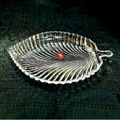 Picture of Plastic Crystal Leaf Shape tray For Decoration And Kitchenware  (Big Size)